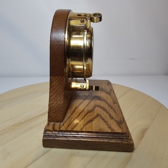 Vintage Bell Clock Company Brass Ship Porthole Quartz Mantel Clock W/Wooden Base - Picture 3 of 12
